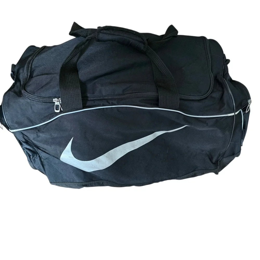 Nike‎ Brasilia Medium Training Duffel Bag Black White Swoosh Gym Travel Bag